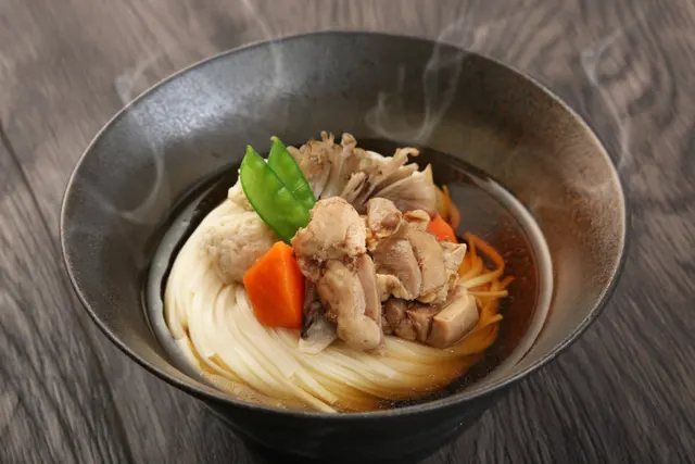 レンジで簡単　比内地鶏稲庭うどん