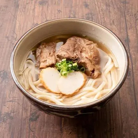 沖縄うるまるそば
